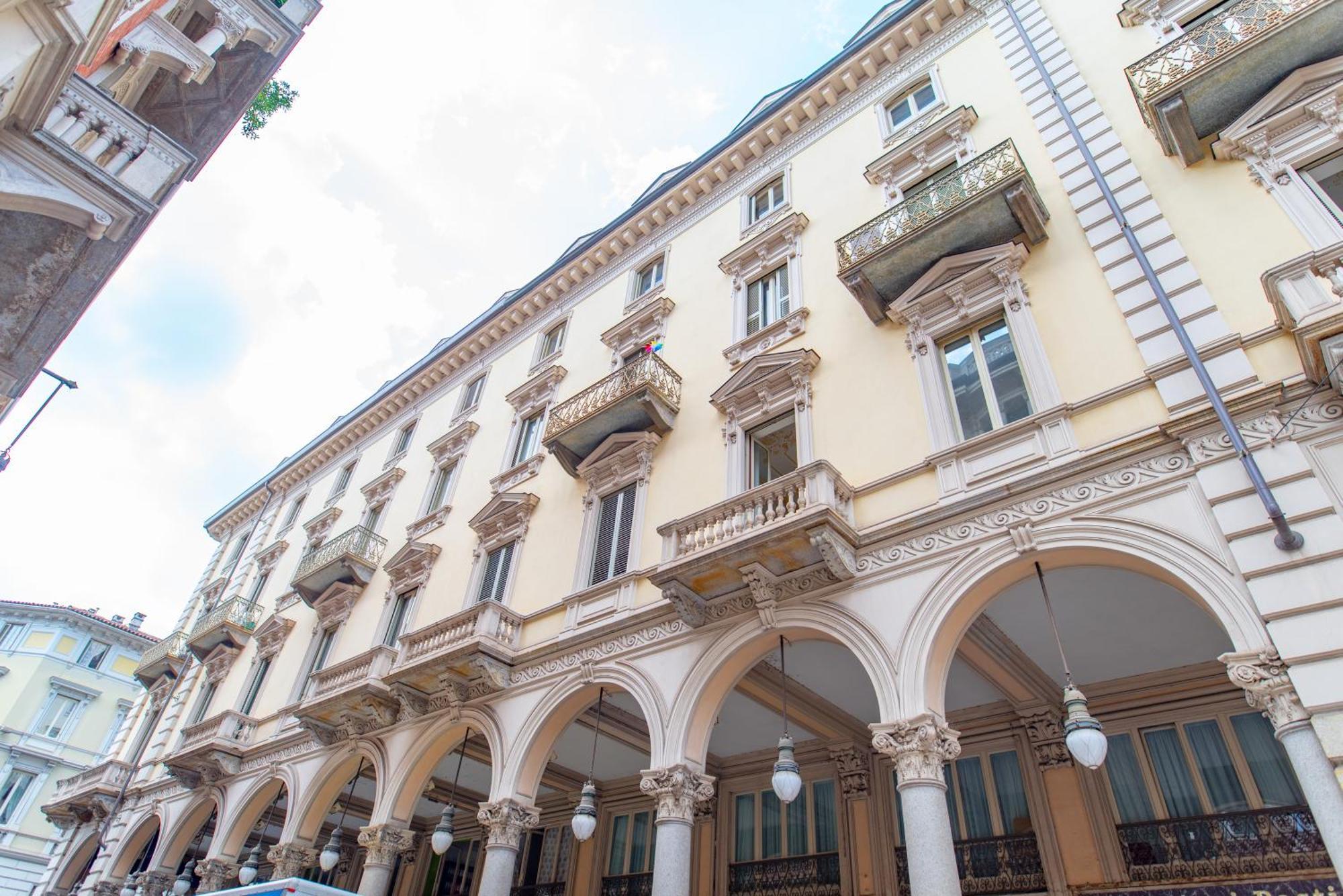 Suite & Queen Apartments トリノ エクステリア 写真